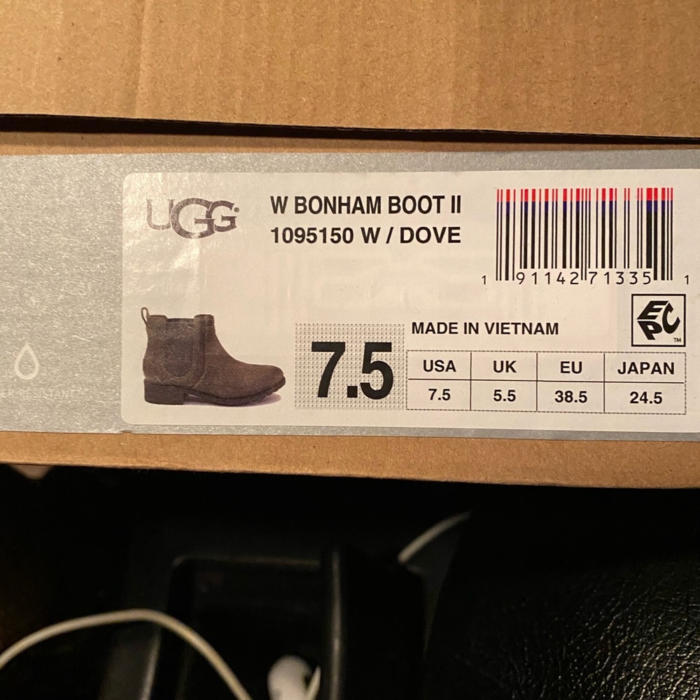 Women Ugg W Bonham Boot ll Size 7.5